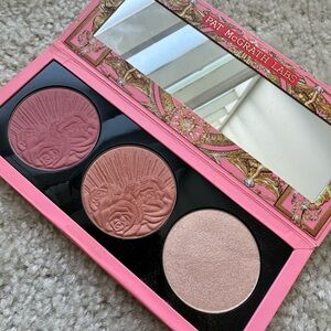 Pat McGrath Blush and Highlighter Palette - Pink and Gold